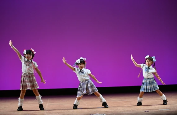 K-POPのリズムであなたの心を躍らせよう！