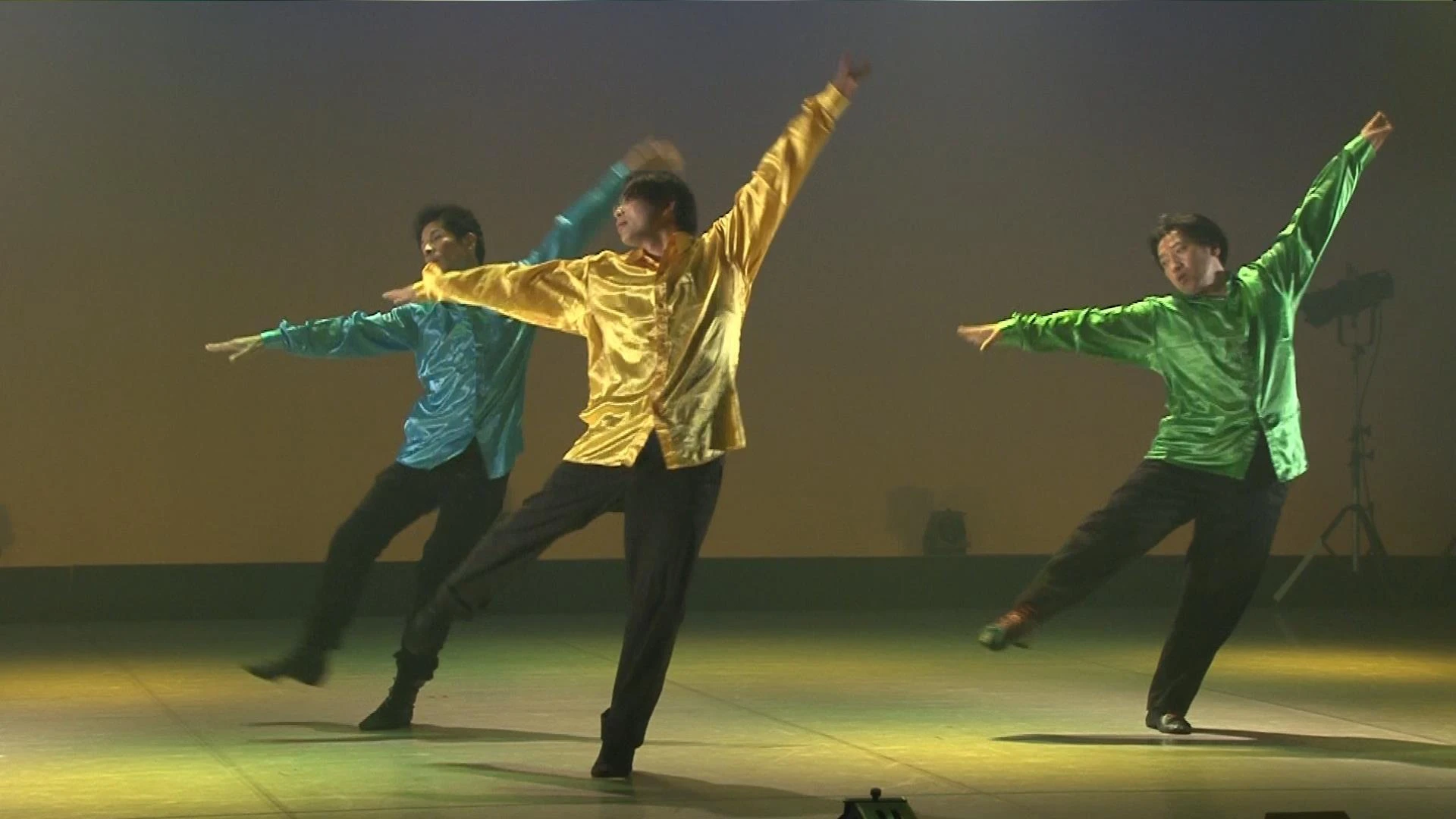豊中のジャズダンススクールへのお問い合わせ